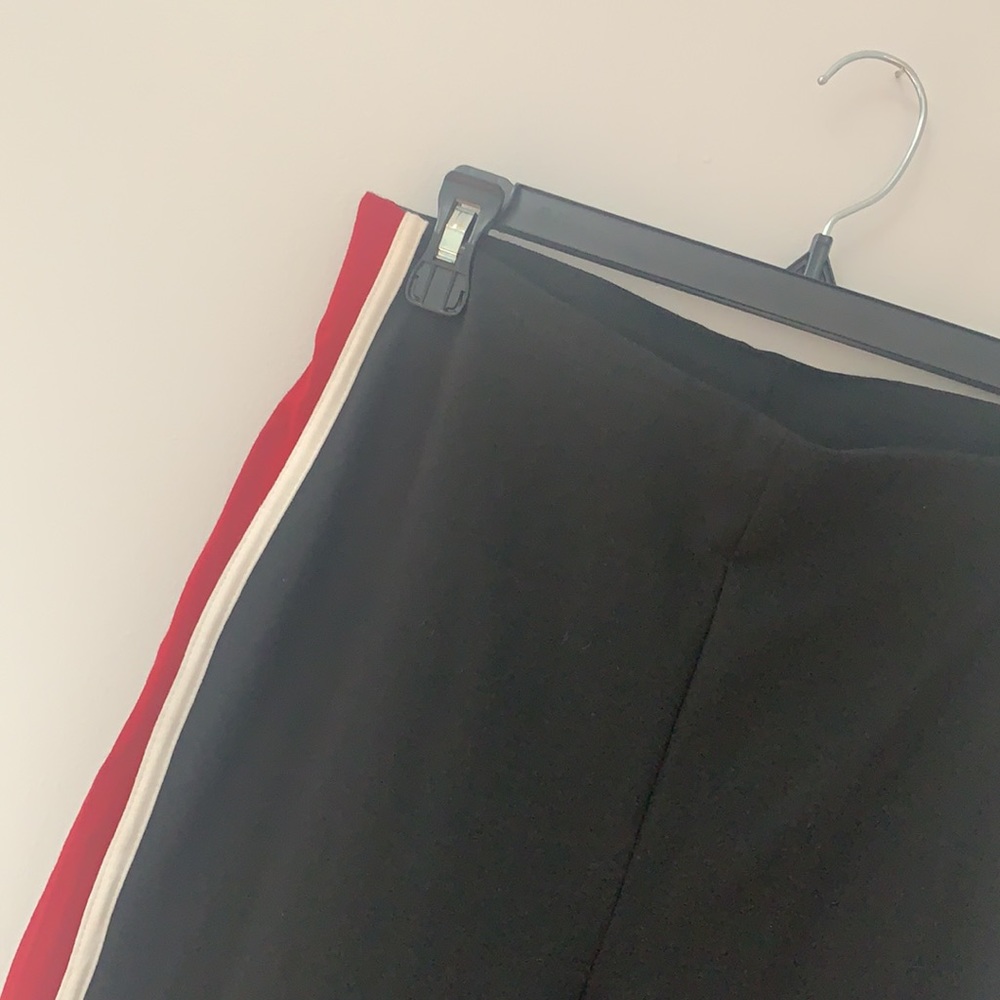 StreetWear Society Stripe Red & White Leggings - Picture 3 of 5
